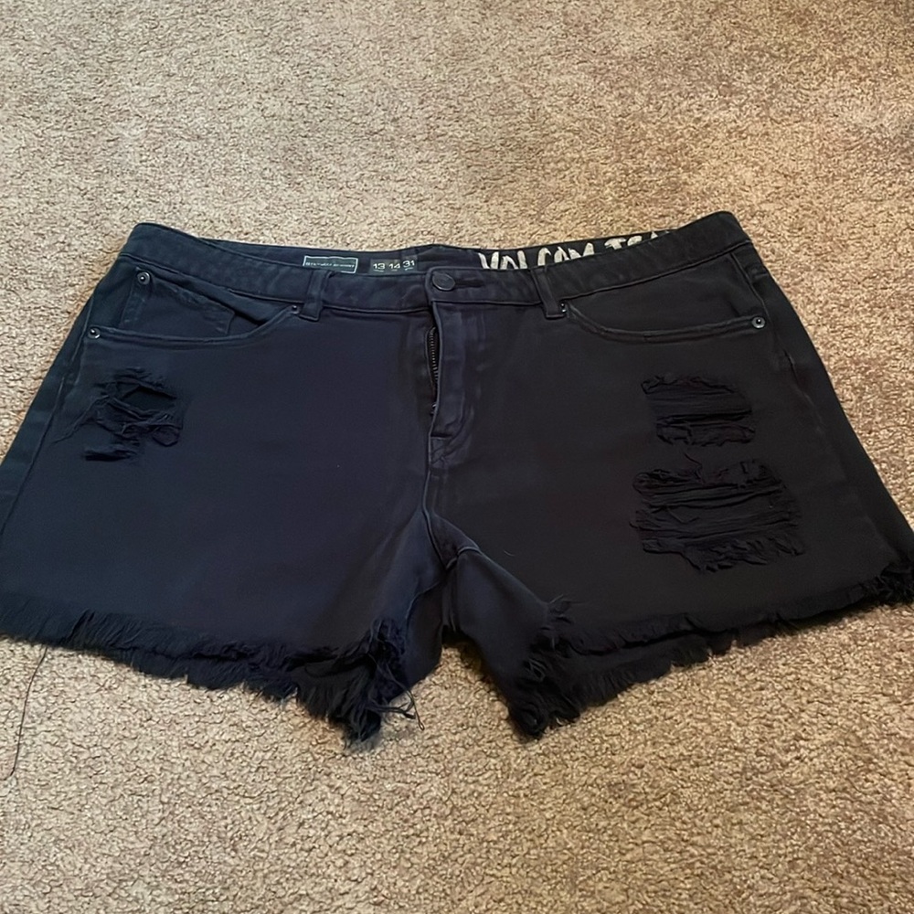 Volcom black Jean shorts